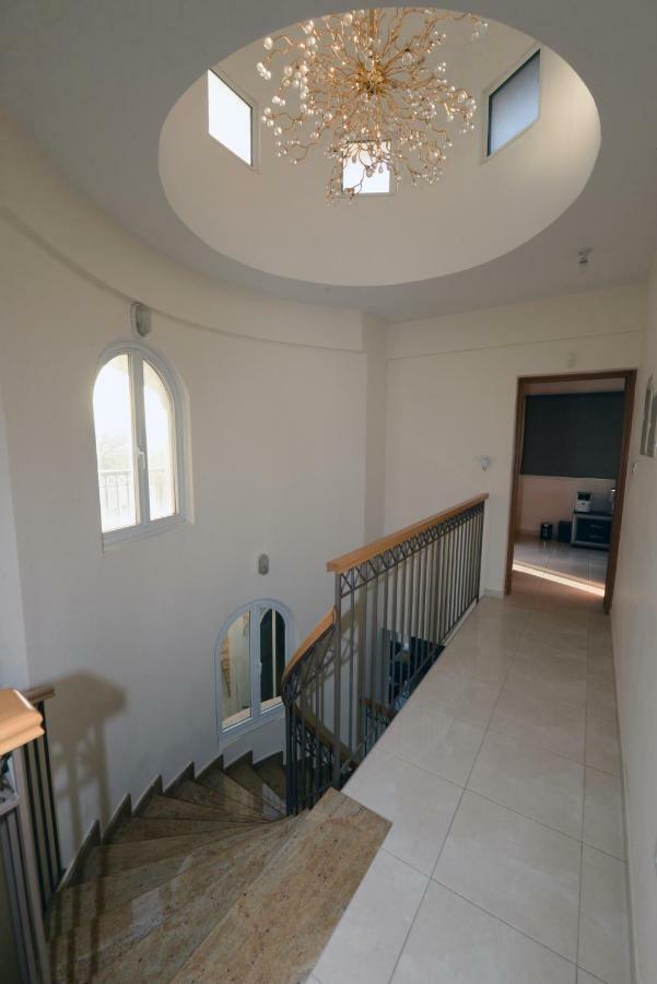 Villa Karythia Pyla Esterno foto